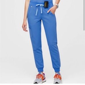 women's Capri Blue Zamora™ High Waisted- Petite Jogger Scrub Pants - S - Petite